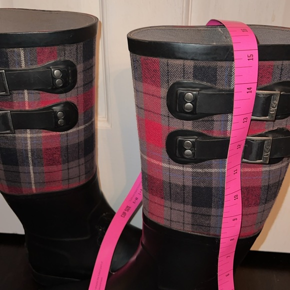 Ugg tall Rainboots size 8 - Picture 12 of 12